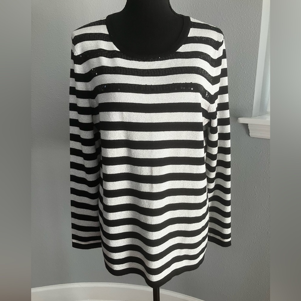 NWOT DKNY Black and White with metallic thread and sequins decor Striped Top
